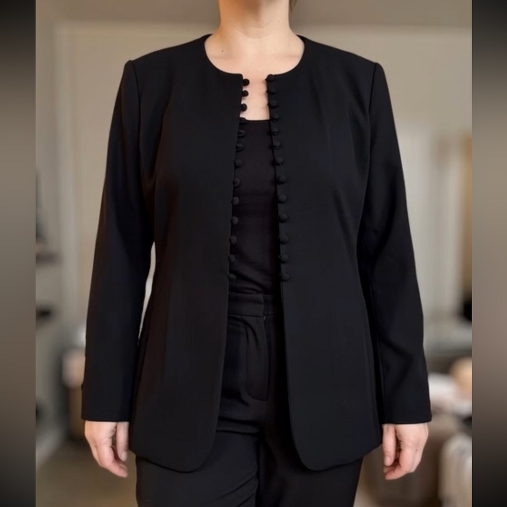 SOLD
Jones New York Charcoal Jacket